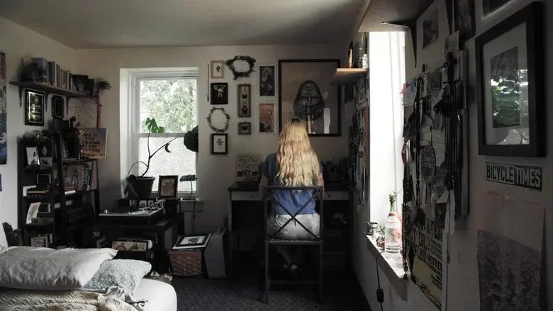 UPFALL still 2