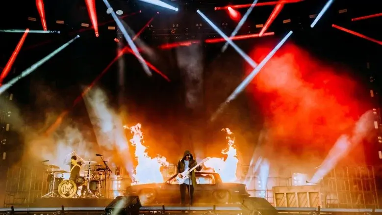 Twenty One Pilots: Reading Festival still 2