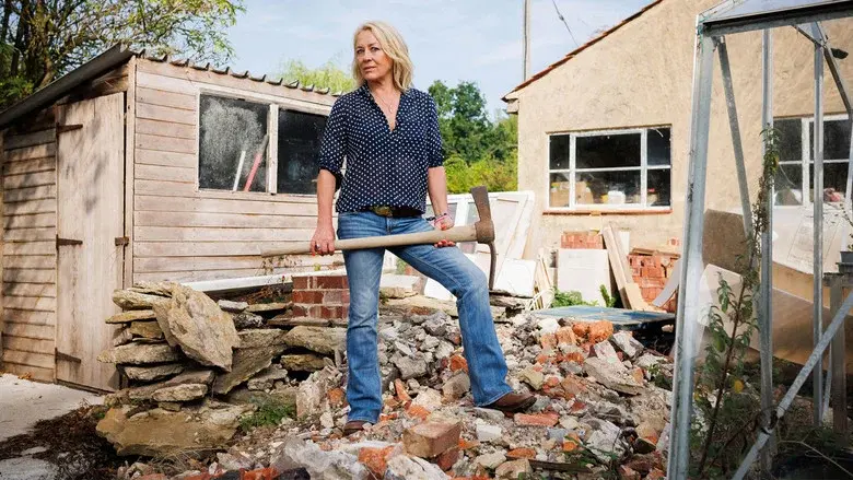 Help! I Bought It at Auction with Sarah Beeny still 1