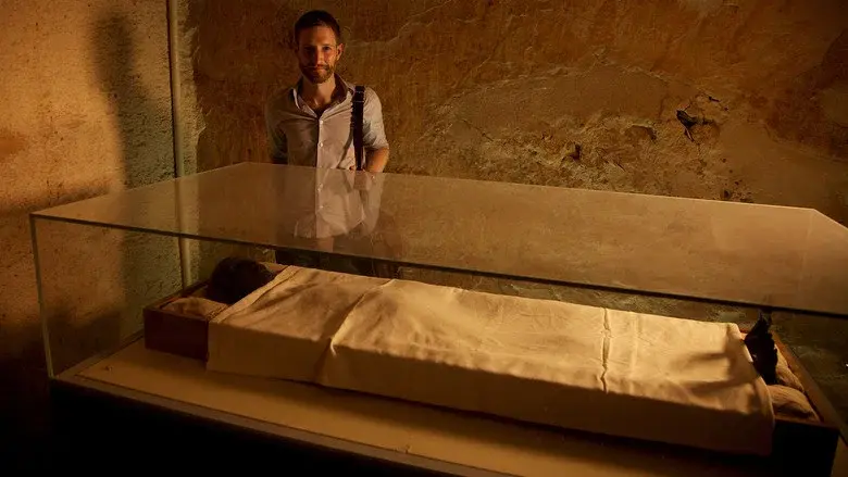 Secrets of the Dead still 6