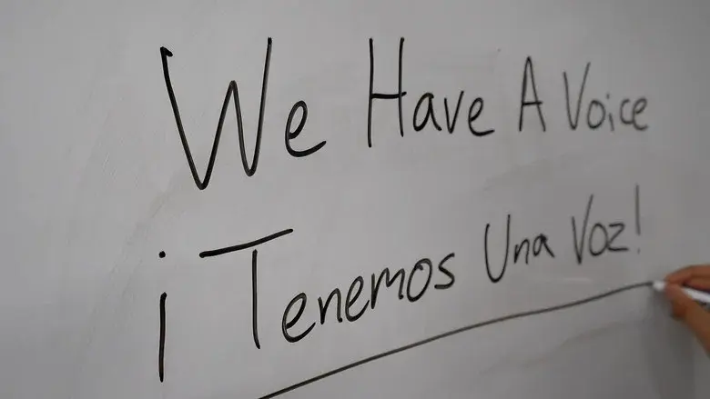 Tenemos una Voz! still 2