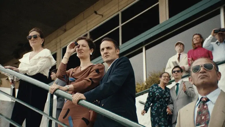 Azor still 8
