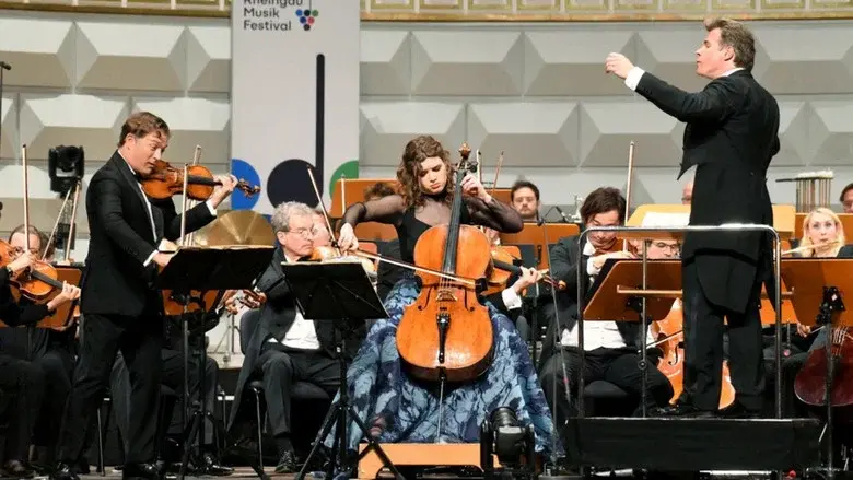 Renaud Capuçon und Julia Hagen spielen Brahms Rheingau Musik Festival 2025 still 4