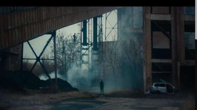 Neven still 1