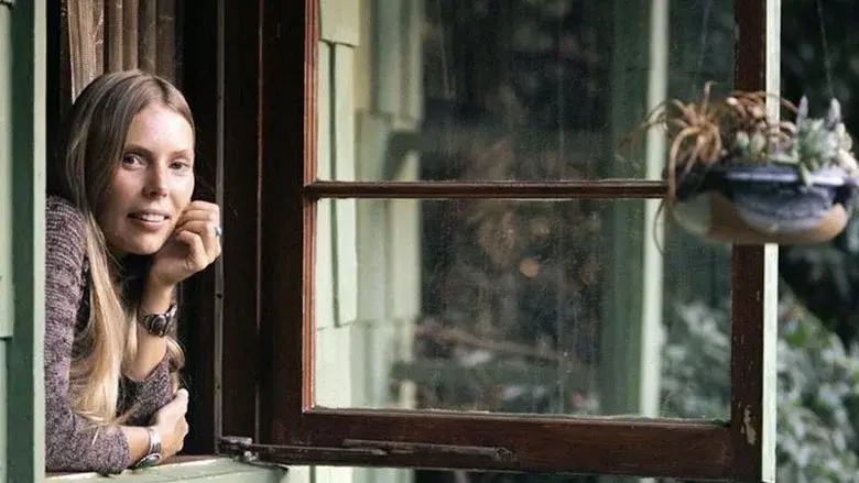 Laurel Canyon still 5