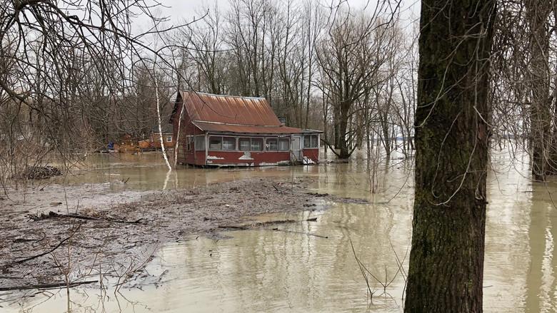 Méchante météo still 1