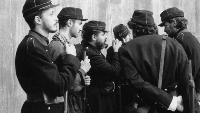 La Commune (Paris, 1871) still 5