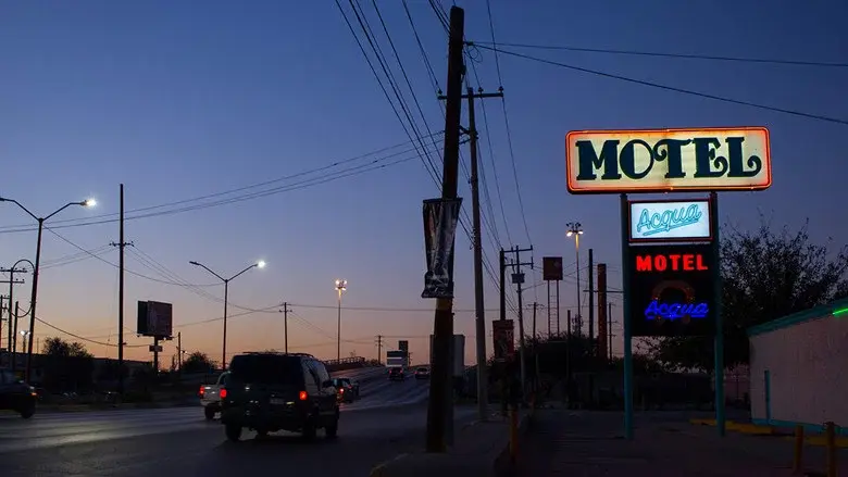 Motel Acqua still 2