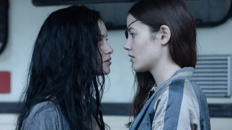 The Girl in the Mirror still 4