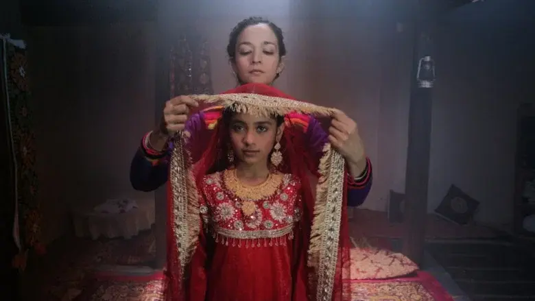 Dukhtar still 2
