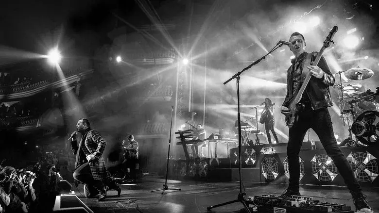 Simple Minds: Everything Is Possible still 8