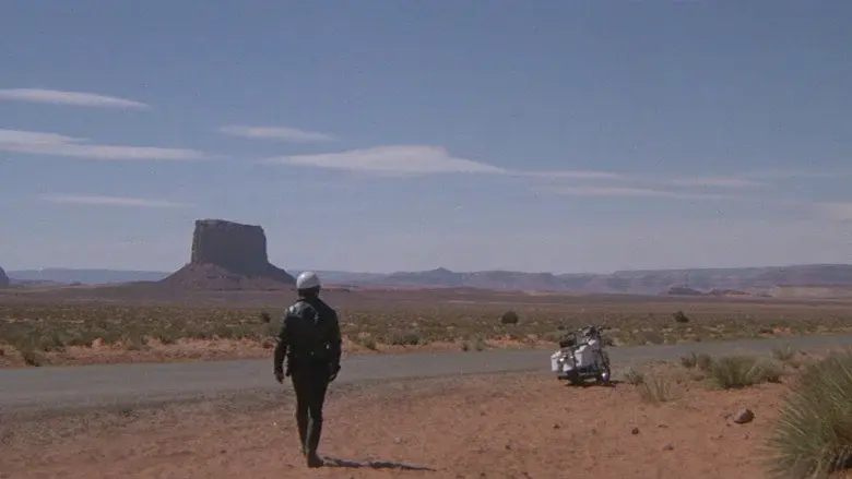Electra Glide in Blue still 3