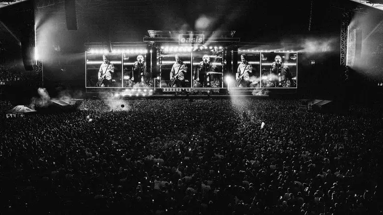 Oasis: Don't Look Back in Anger still 8