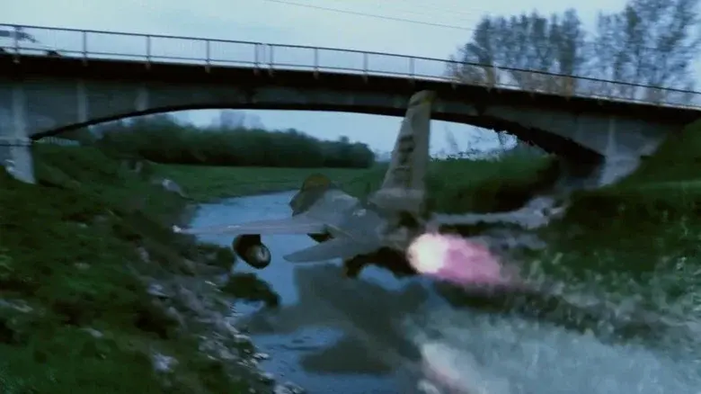Hukkle still 6