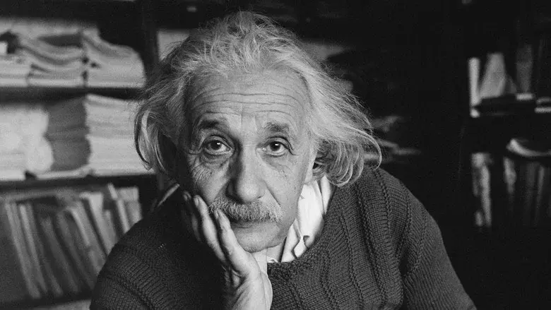 Einstein's Universe still 1
