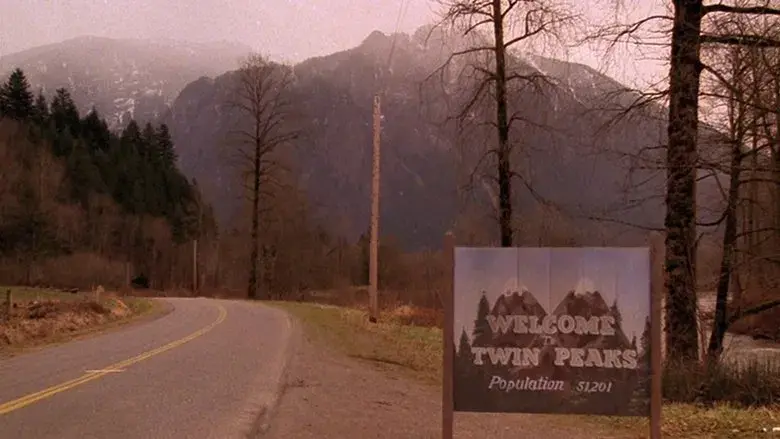 Twin Peaks still 8