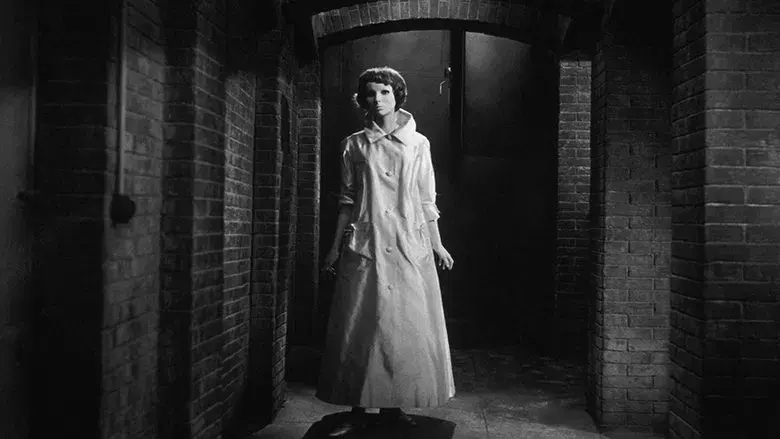 Eyes Without a Face still 3