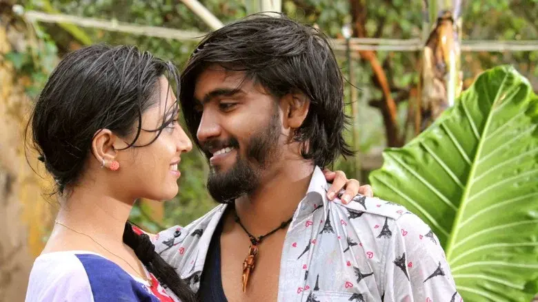 Theru Naaigal still 1
