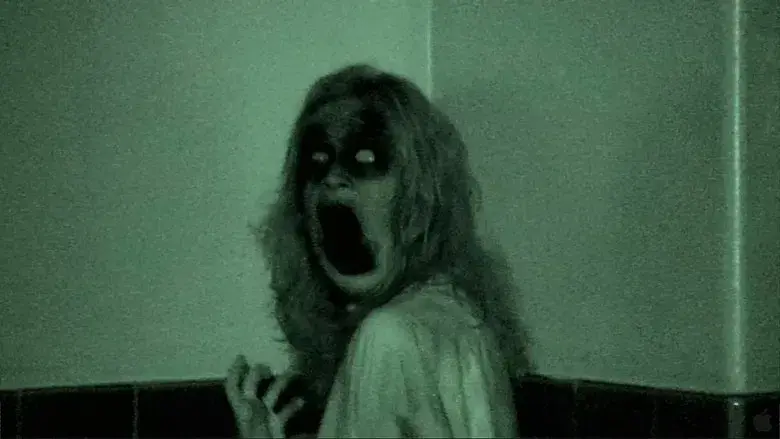Grave Encounters still 2