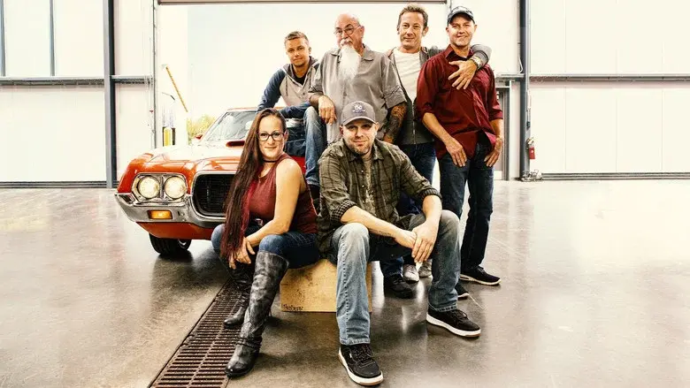 Garage Squad still 3