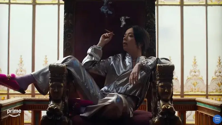 Her Majesty still 5