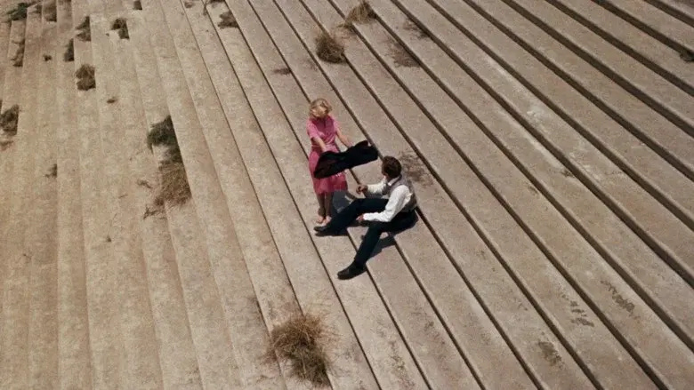 The Time Machine still 8