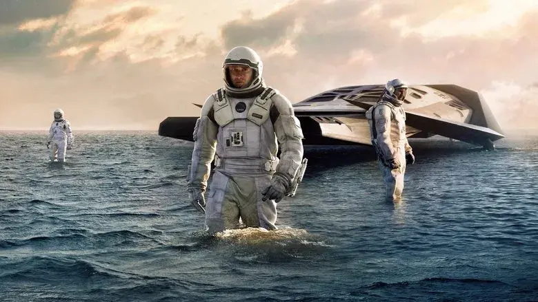 Interstellar still 7