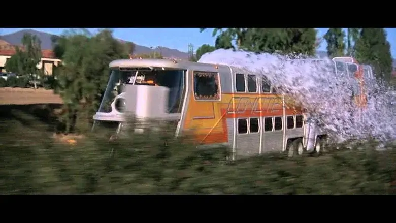 The Big Bus still 3