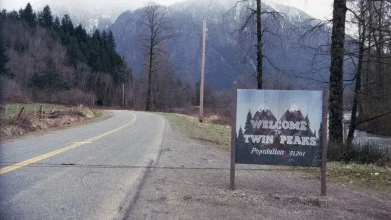 Twin Peaks still 5