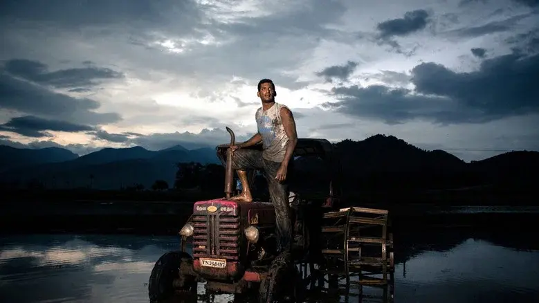 Irumbu Thirai still 8