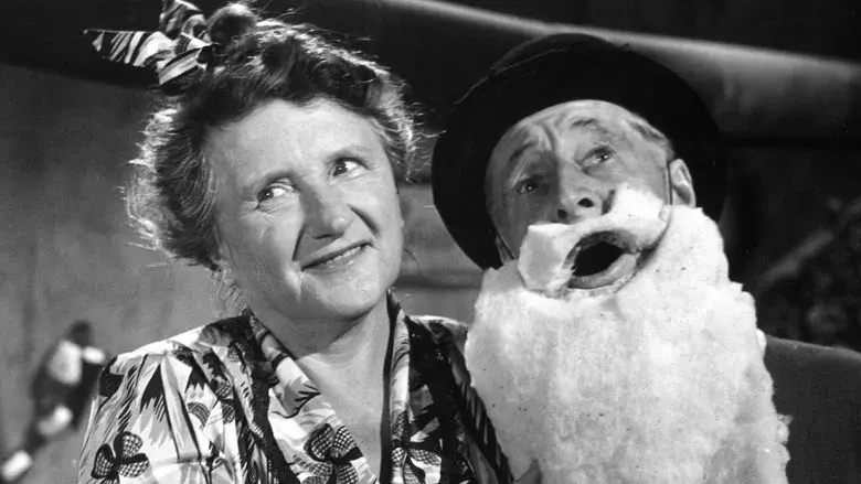 Ma and Pa Kettle at Home still 1