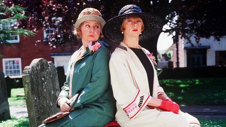 Mapp & Lucia still 4