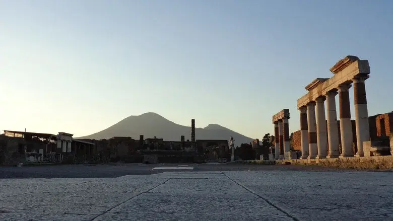 Pompeii: Secrets of the Dead still 2