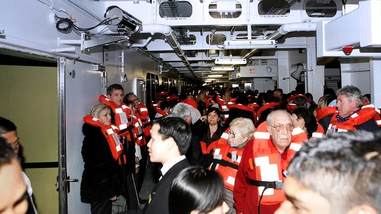 Inside Costa Concordia: Voices of Disaster still 2