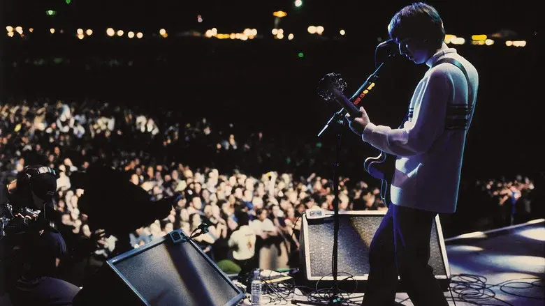 Oasis: Knebworth 1996 still 1