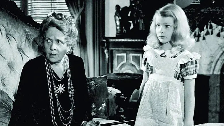 The Curse of the Cat People still 6