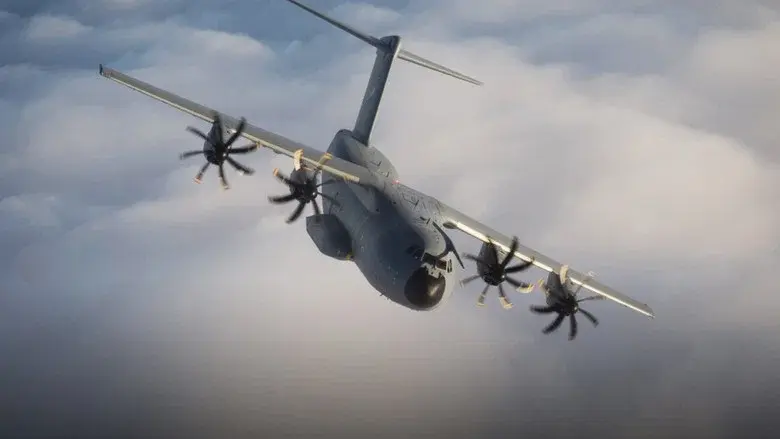 Mighty Planes still 1