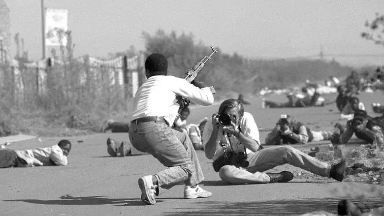 War Photographer still 2