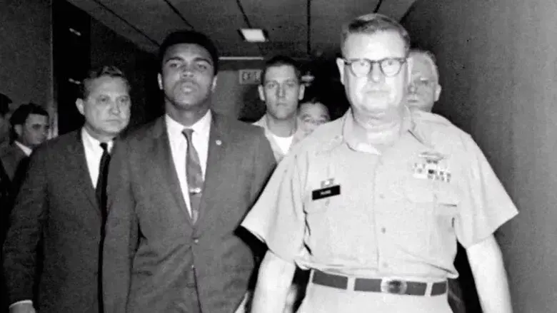 Muhammad Ali still 7