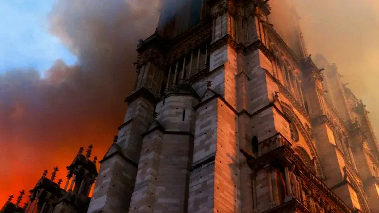 Notre-Dame: Race Against the Inferno still 6