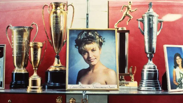 Twin Peaks still 6
