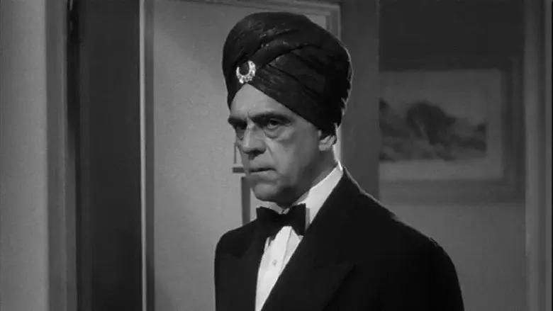 Bud Abbott and Lou Costello Meet the Killer, Boris Karloff still 2