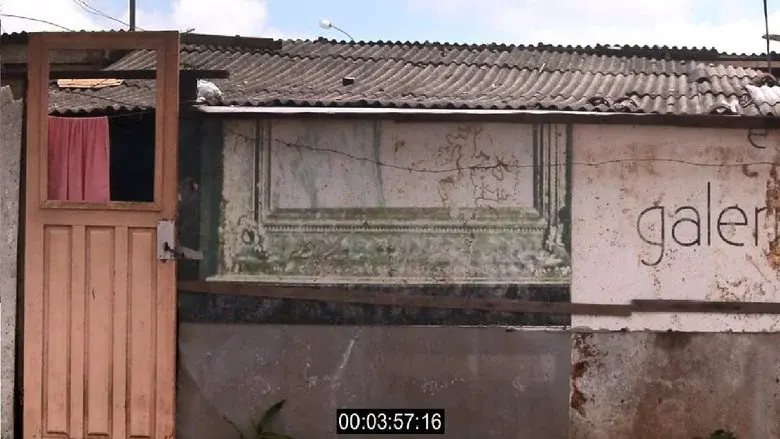 Casa com Parede still 1