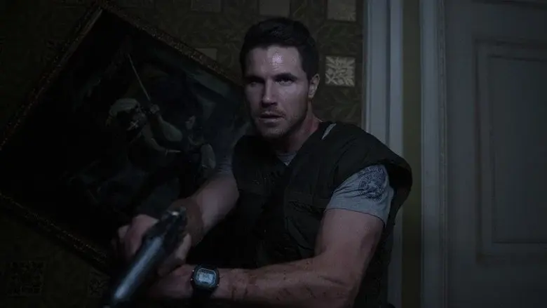 Resident Evil: Welcome to Raccoon City still 2