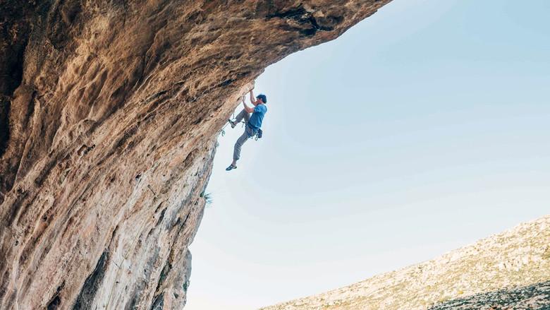 Resistance Climbing still 4