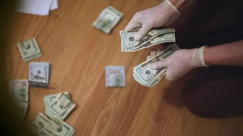 Drugs, Inc. still 3