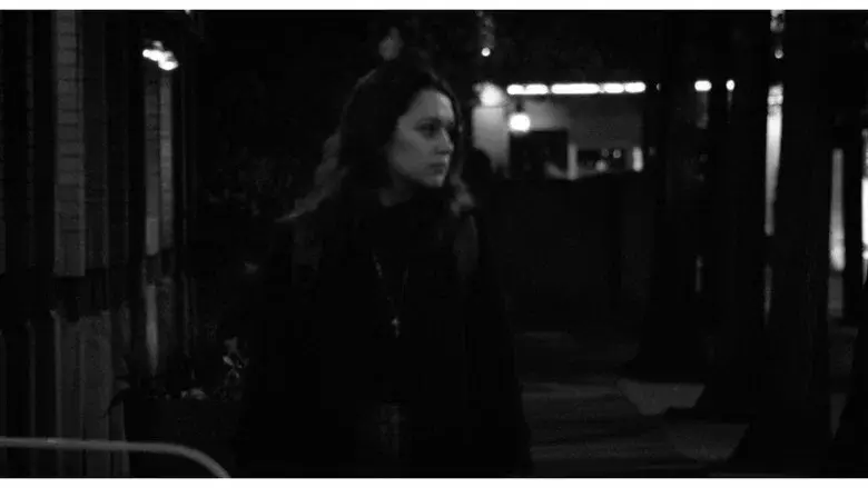 Daisychain still 7