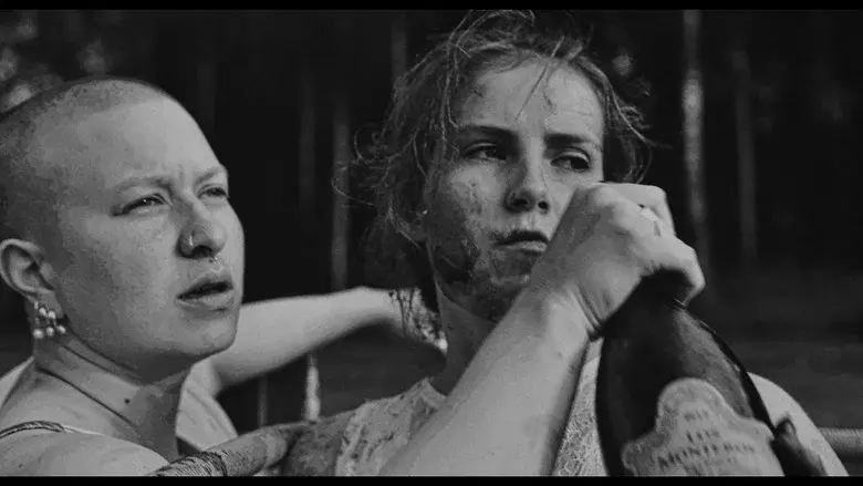 Mudlove still 1