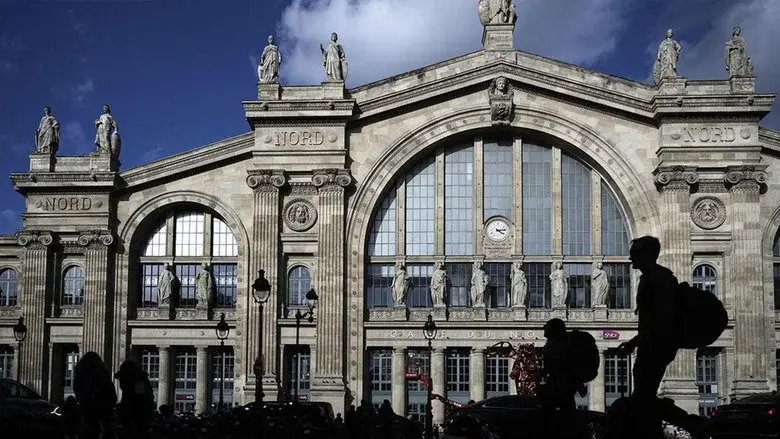 Paris Train Stations: Shaping the City still 1