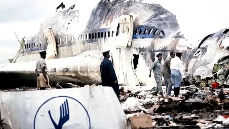 The Two Lives of Lufthansa still 6
